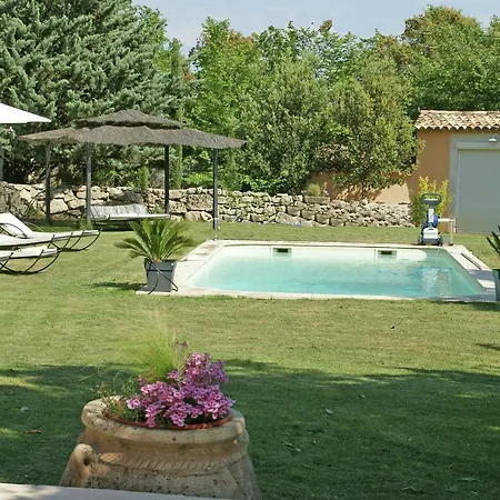 Detached With Enclosed Beautiful Garden * Reillanne