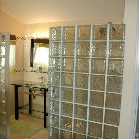 Detached With Enclosed Beautiful Garden Reillanne